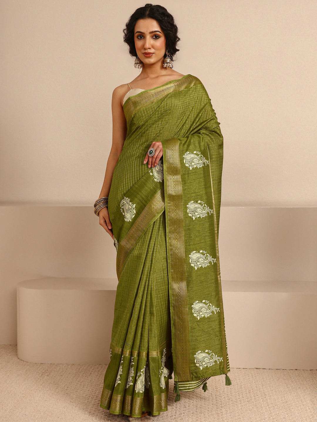  Green Paisley Print Silk Blend Saree With Unstitched Blouse Piece 