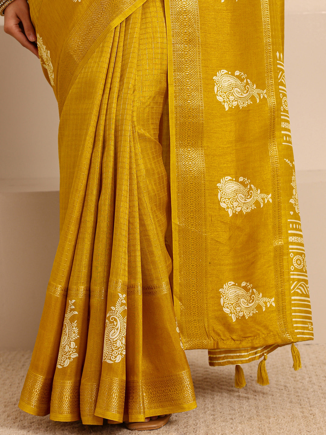  Mustard Paisley Print Silk Blend Saree With Unstitched Blouse Piece 