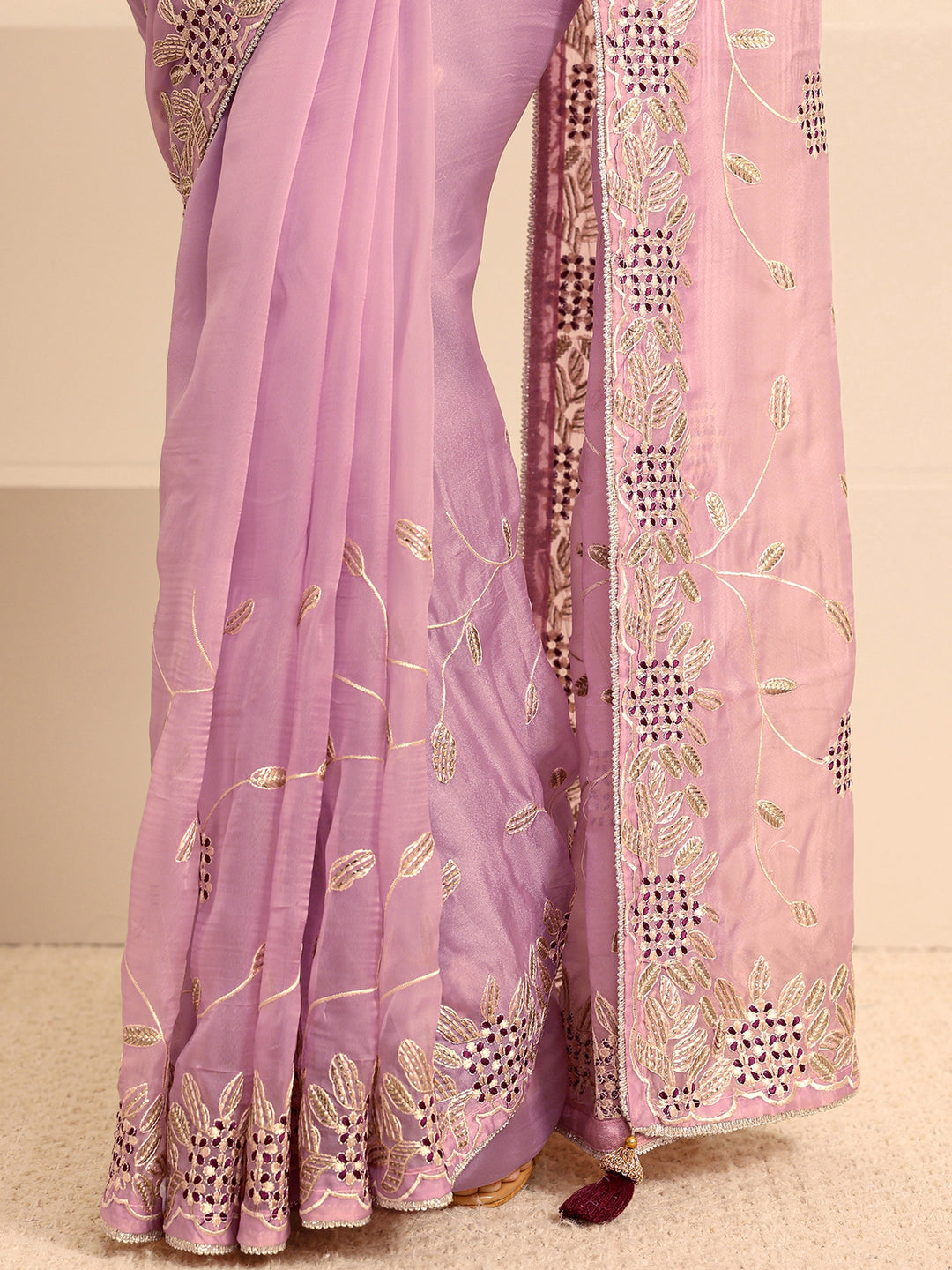  Lavender Embellished Silk Blend Saree With Unstitched Blouse Piece 