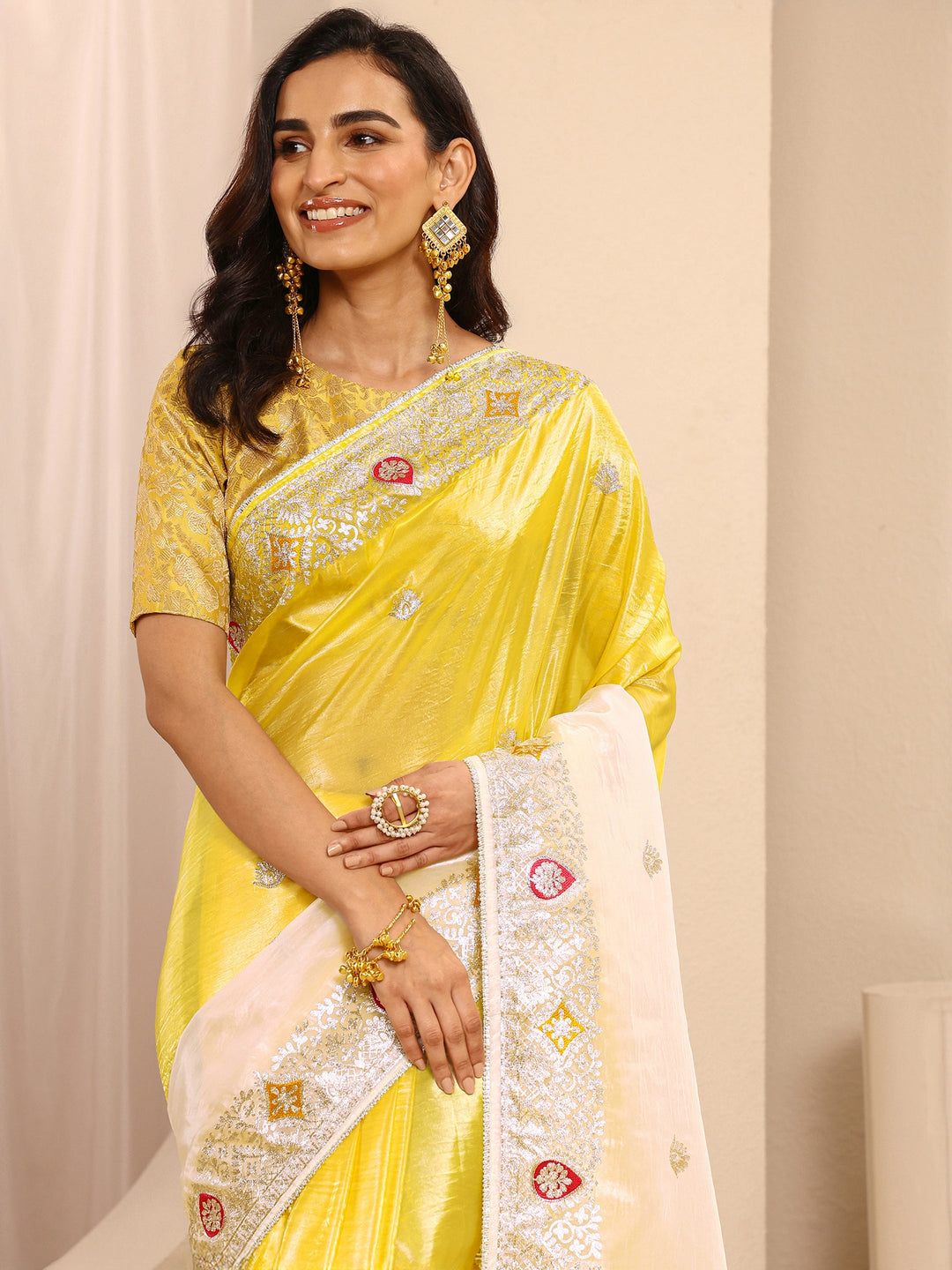  Yellow Ombre Embellished Silk Blend Saree With Unstitched Blouse Piece 