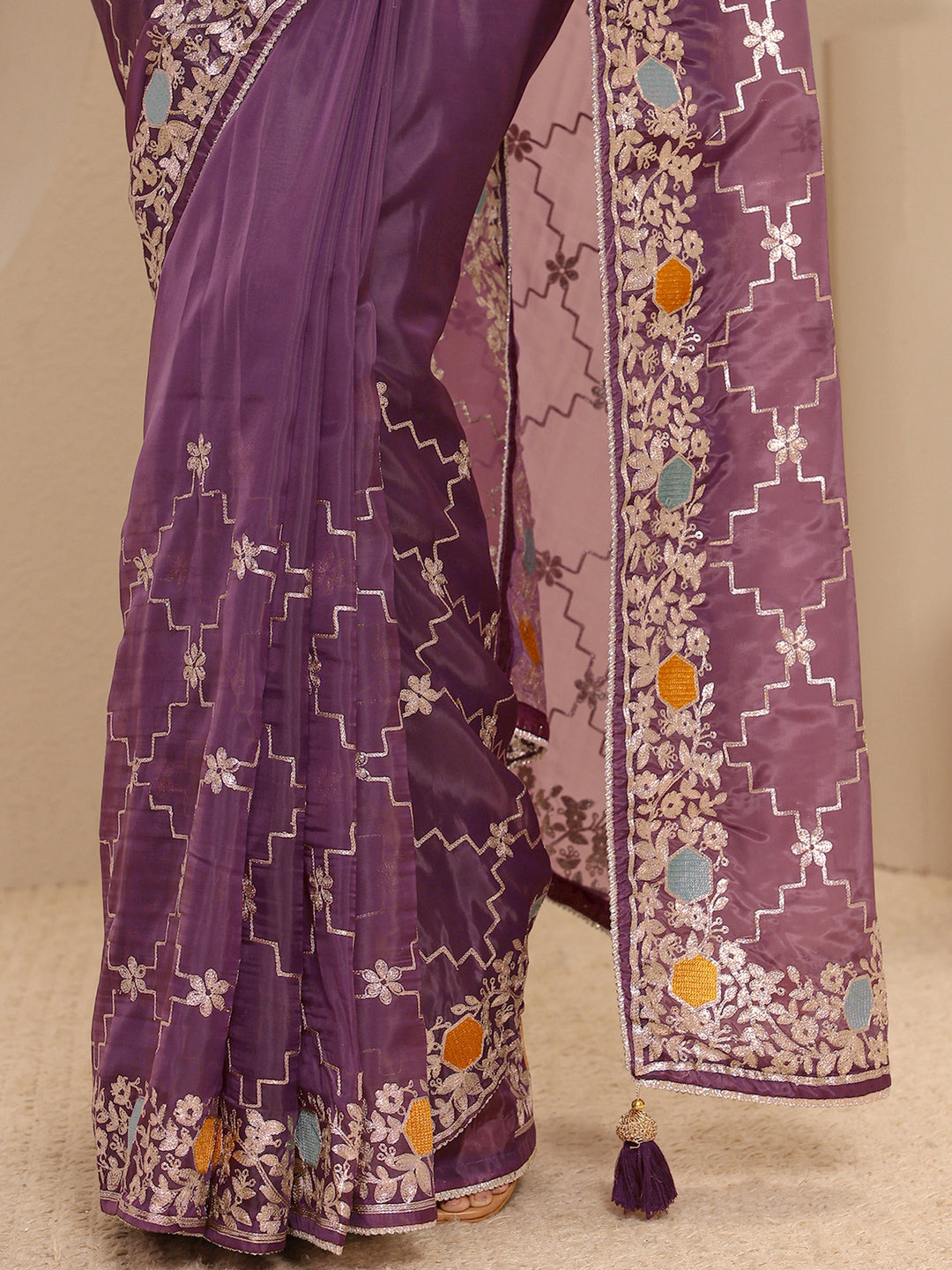  Purple Embellished Silk Blend Saree With Unstitched Blouse Piece 