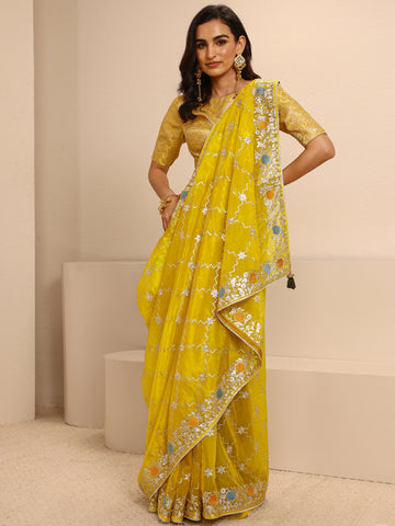 Mustard Embellished Silk Blend Saree With Unstitched Blouse Piece