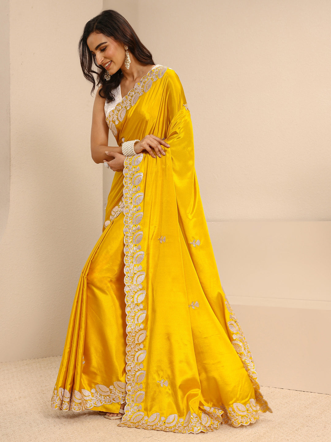  Orange Embroidered Silk Blend Saree With Unstitched Blouse Piece 