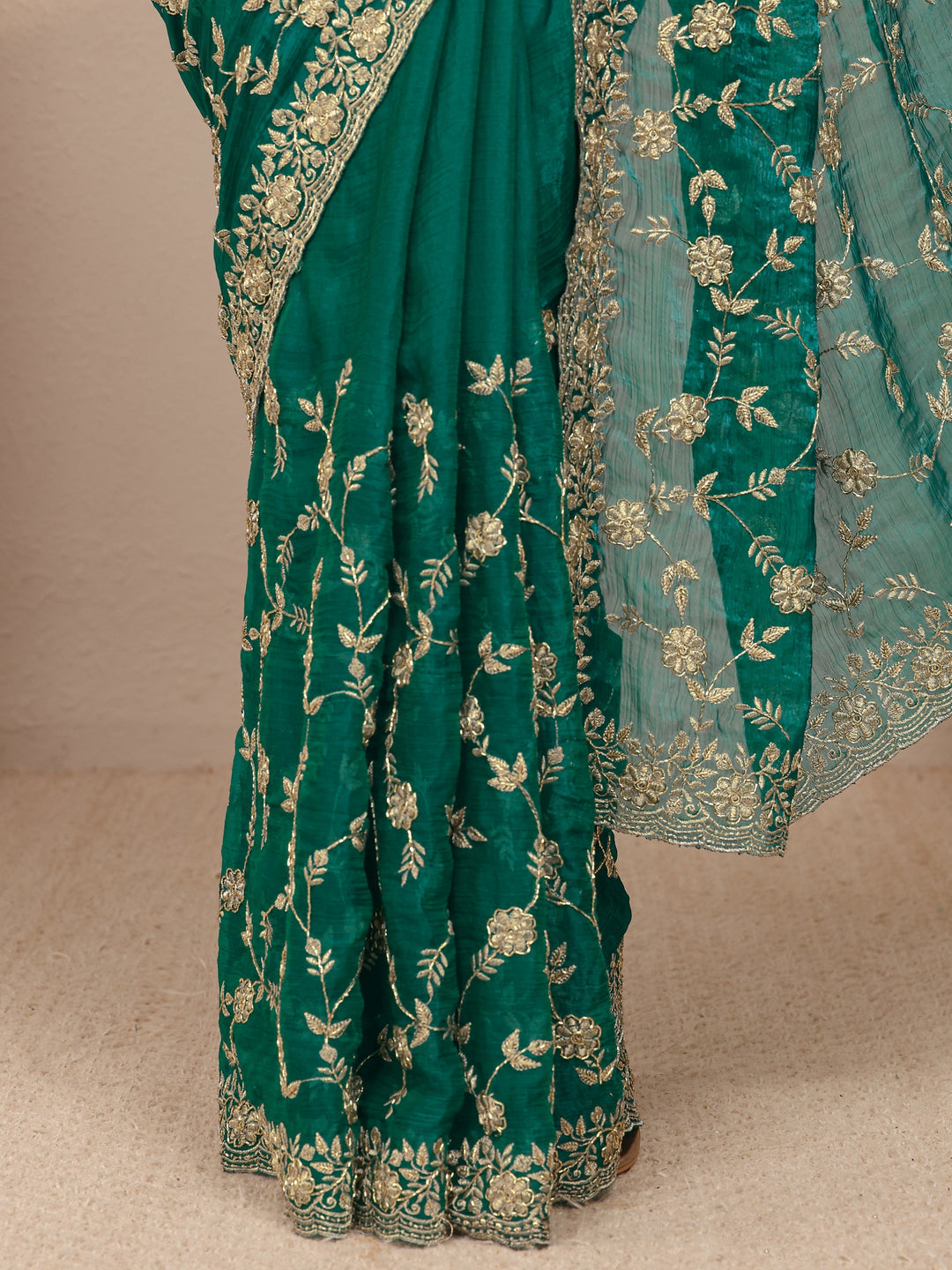  Green Floral Embellished Chiffon Saree
With Unstitched Blouse Piece 