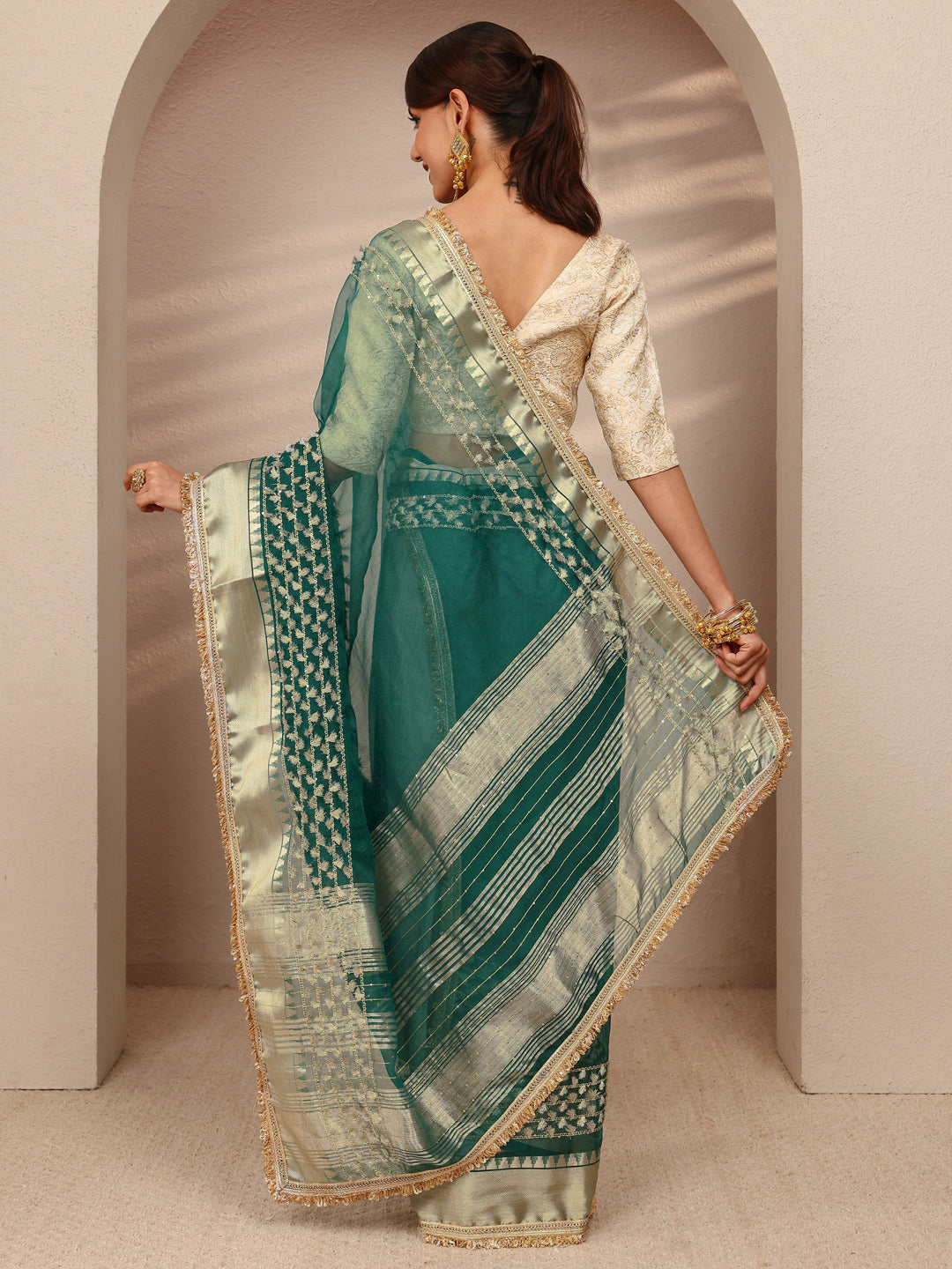  Green Woven Design Chanderi Silk Saree
With Unstitched Blouse Piece 