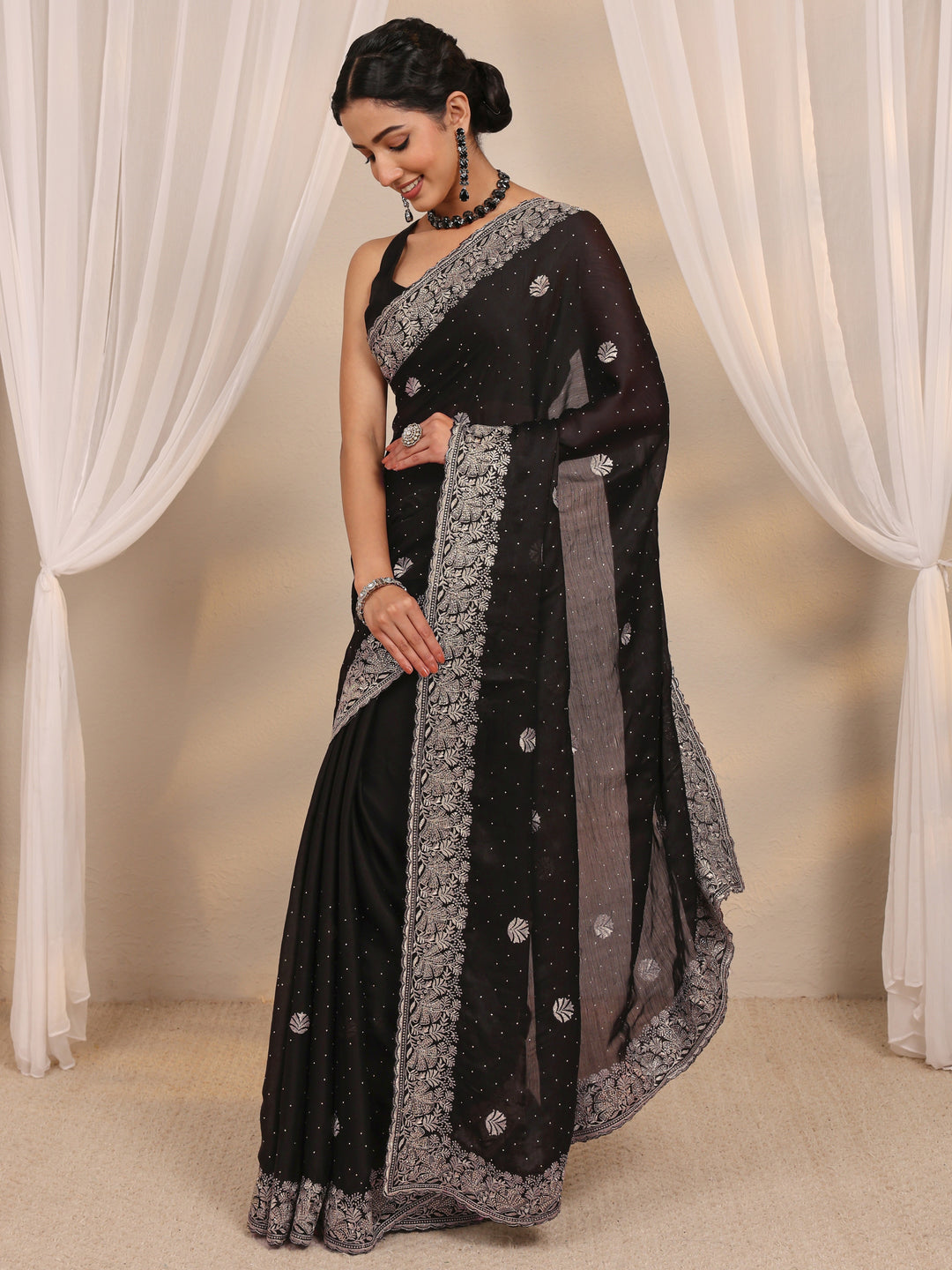  Black Floral Embellished Silk Blend Saree With Unstitched Blouse Piece 