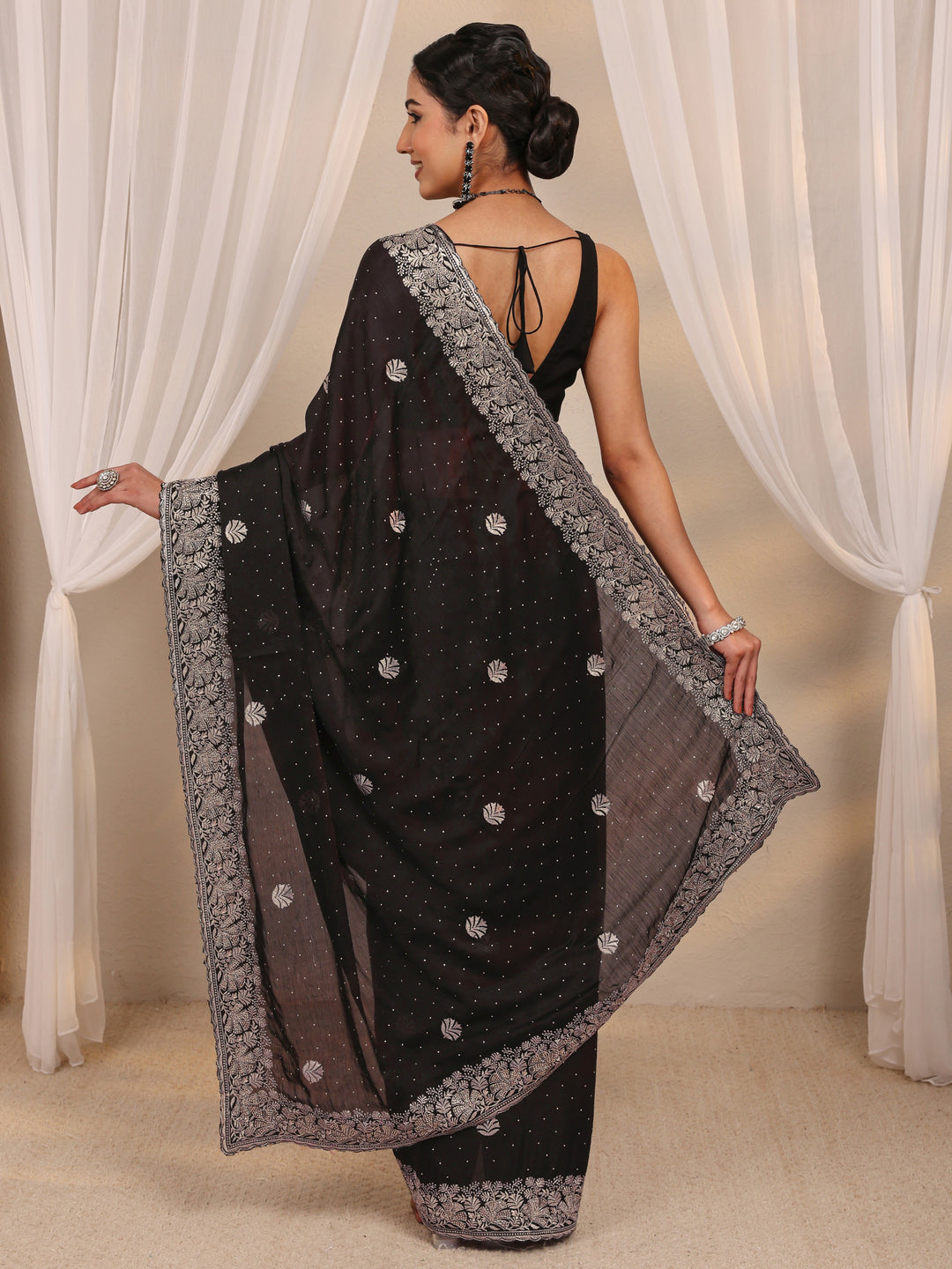  Black Floral Embellished Silk Blend Saree With Unstitched Blouse Piece 