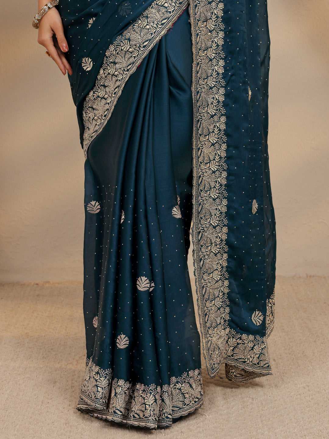  Teal Floral Embellished Silk Blend Saree With Unstitched Blouse Piece 