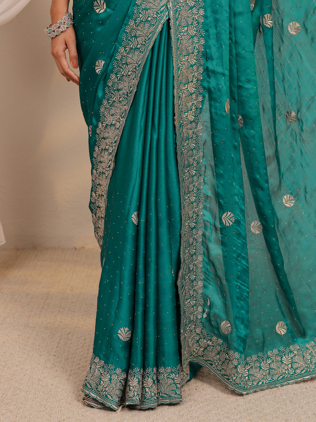  Green Floral Embellished Silk Blend Saree With Unstitched Blouse Piece 