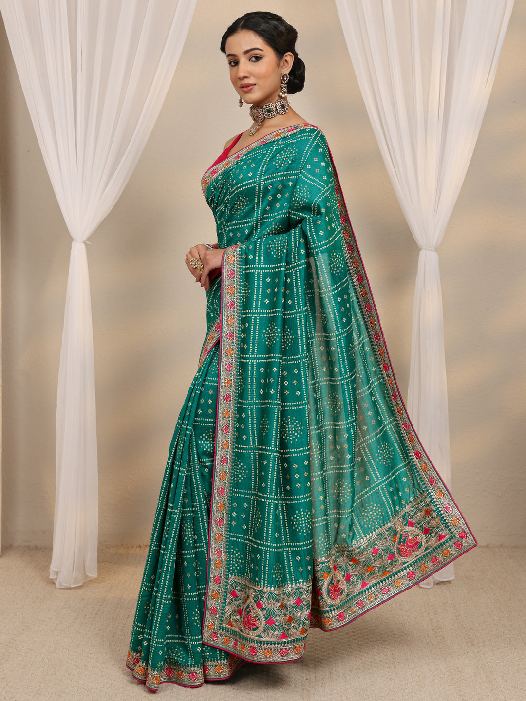  Green Bandhani Printed Silk Blend Saree With Unstitched Blouse Piece 