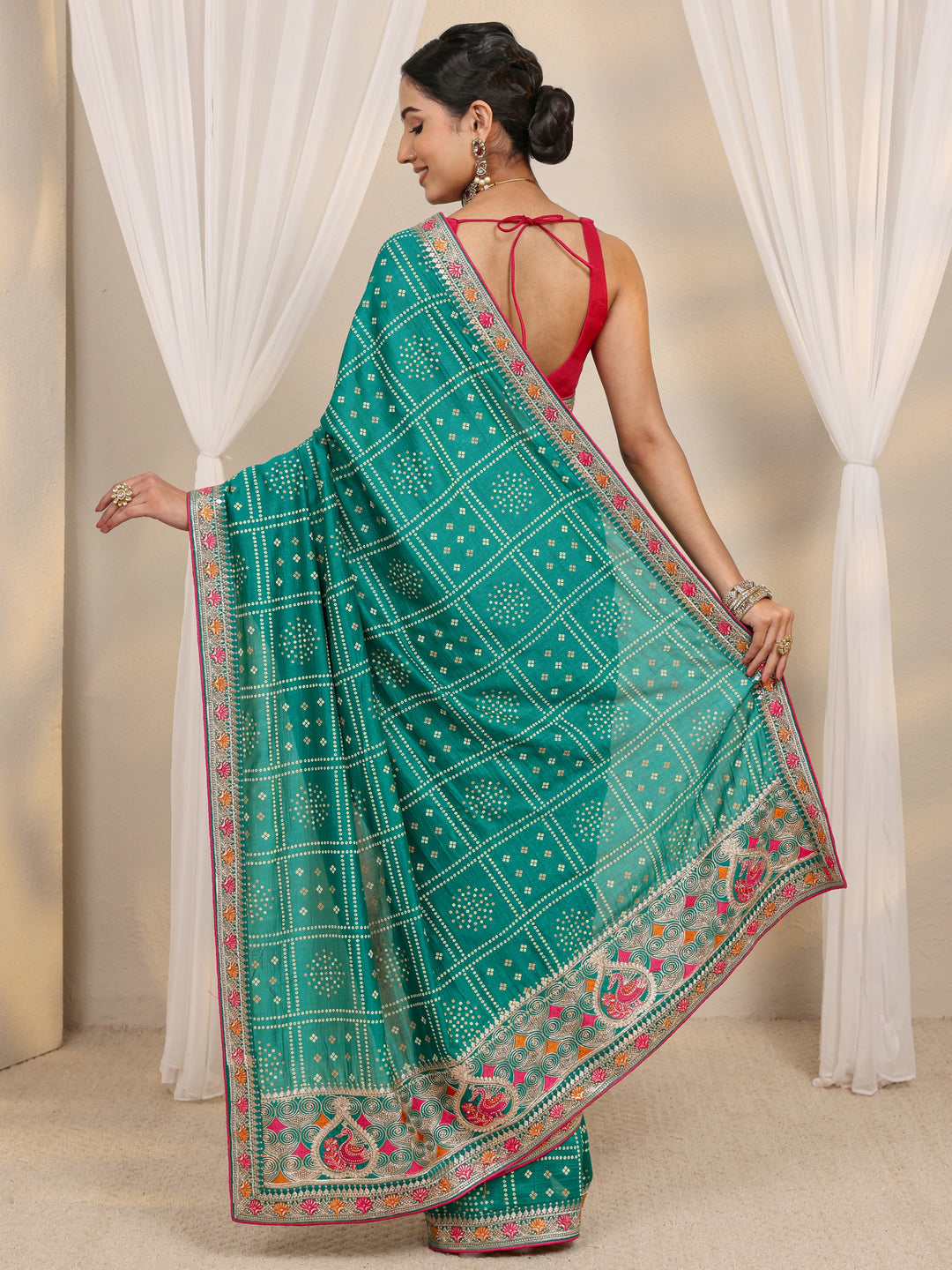  Green Bandhani Printed Silk Blend Saree With Unstitched Blouse Piece 