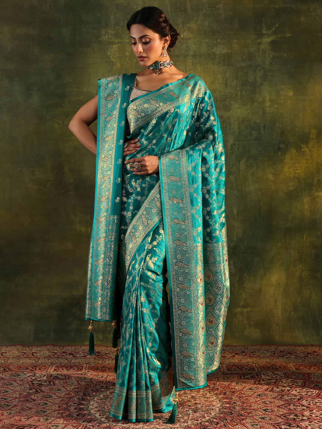  Green Banarasi Silk Saree With Unstitched Blouse And Dupatta 