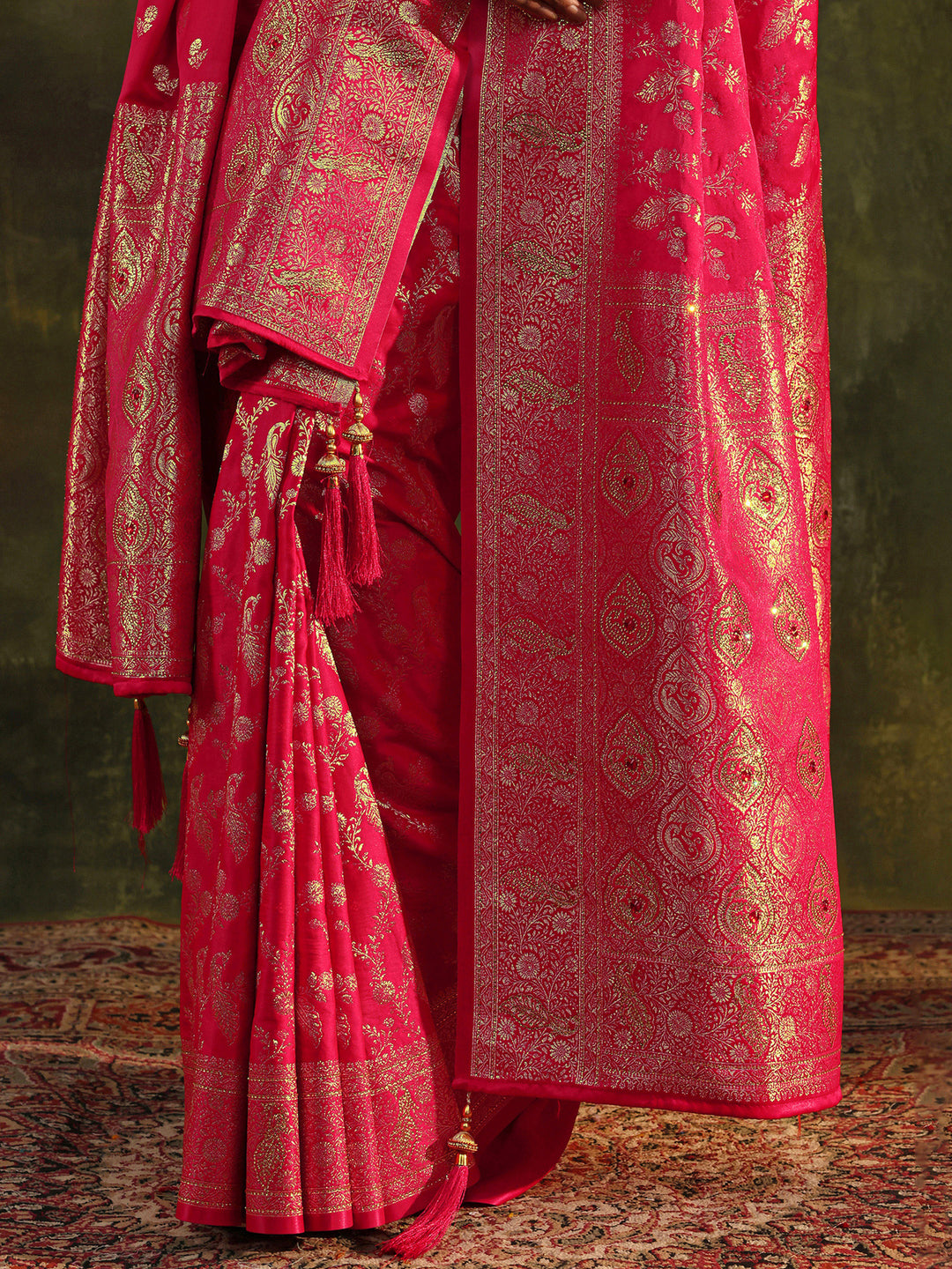  Red Banarasi Silk Saree With Unstitched Blouse And Dupatta 