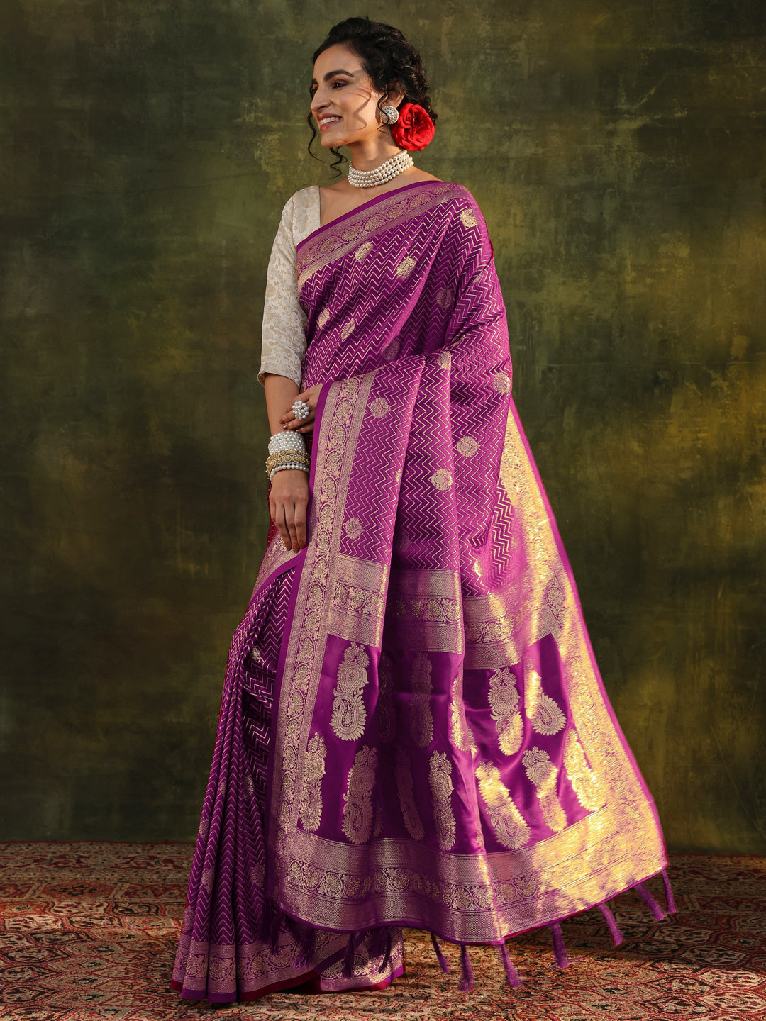  Purple Woven Design Silk Blend Banarasi Saree With Unstitched Blouse Piece 