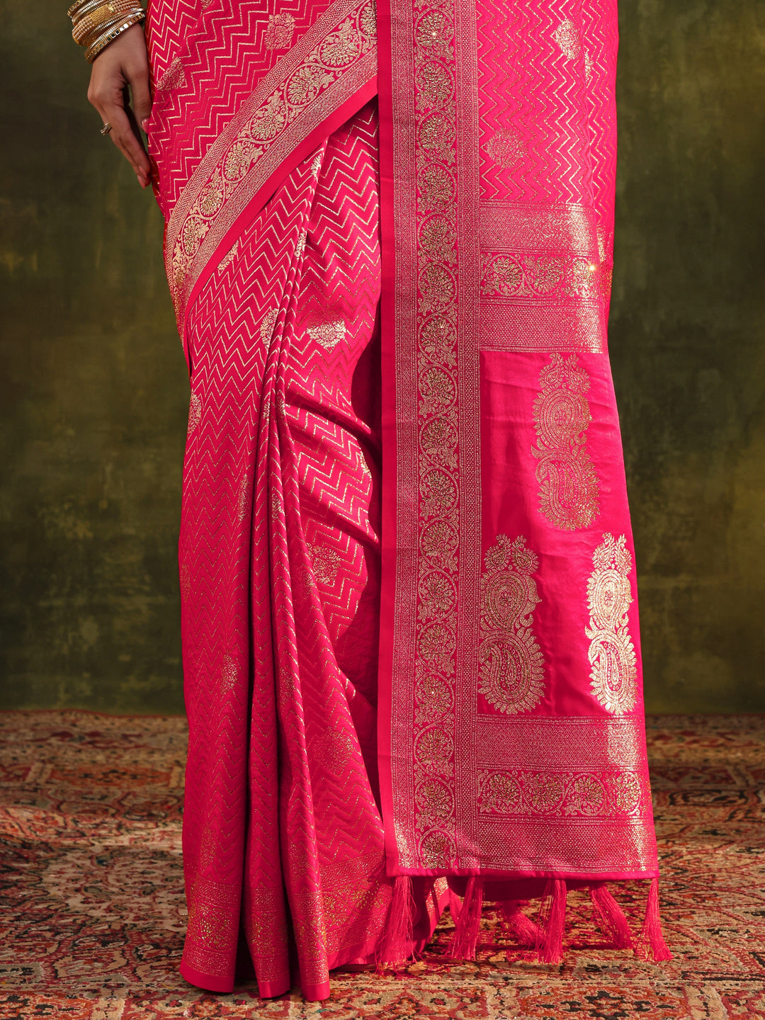  Pink Woven Design Silk Blend Banarasi Saree With Unstitched Blouse Piece 