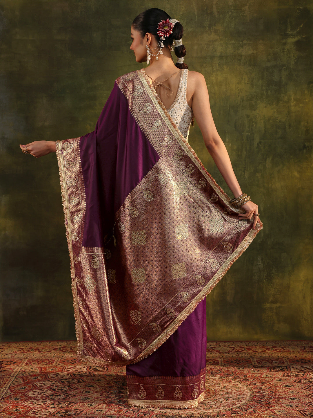  Burgundy Ethnic Silk Blend Saree With Unstitched Blouse Piece 