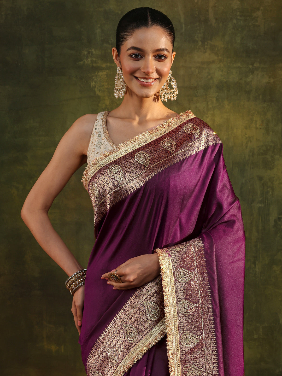  Burgundy Ethnic Silk Blend Saree With Unstitched Blouse Piece 