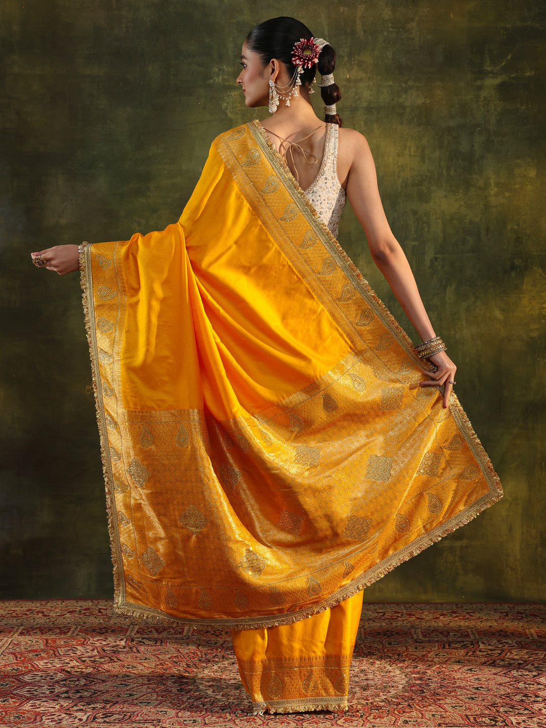  Mustard Ethnic Silk Blend Saree With Unstitched Blouse Piece 