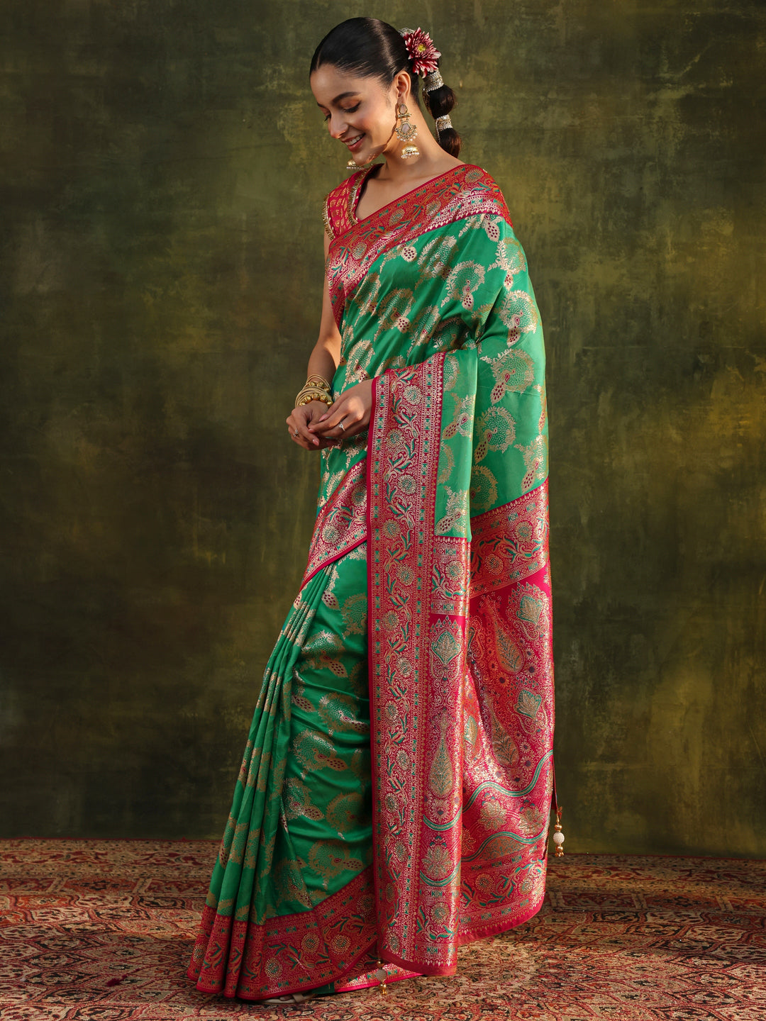  Green Woven Design Silk Blend Banarasi Saree With Unstitched Blouse Piece 