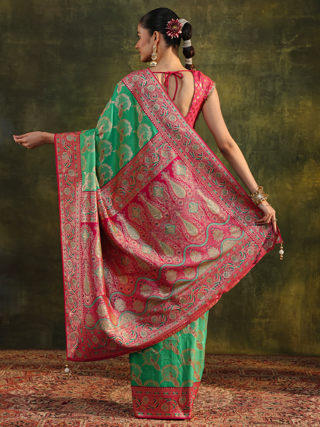  Green Woven Design Silk Blend Banarasi Saree With Unstitched Blouse Piece 
