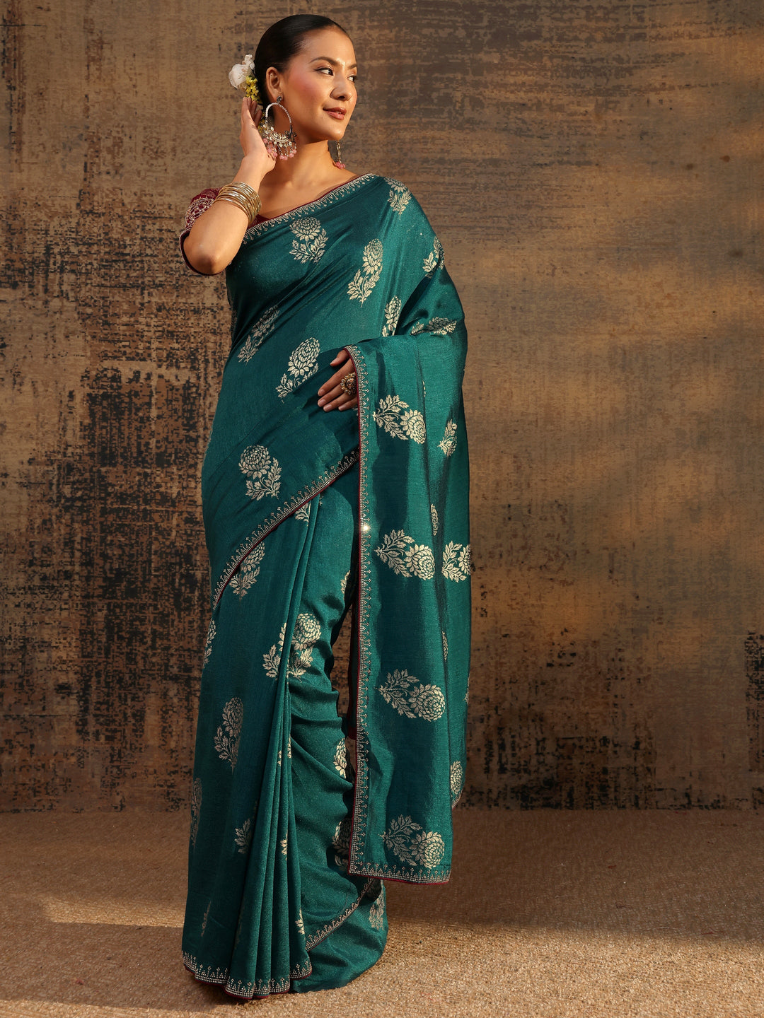  Blue Floral Printed Silk Blend Saree With Unstitched Blouse Piece 