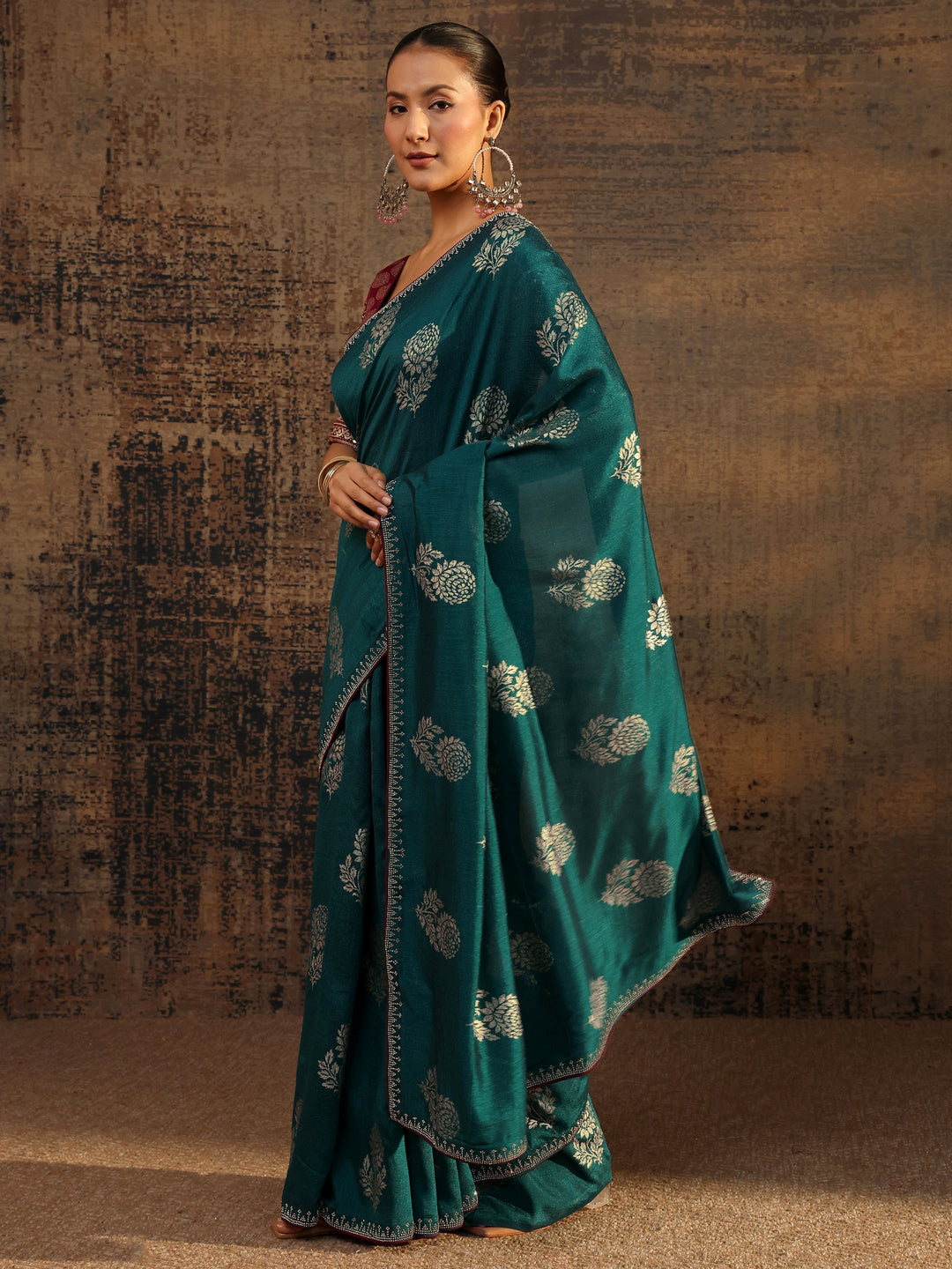  Blue Floral Printed Silk Blend Saree With Unstitched Blouse Piece 