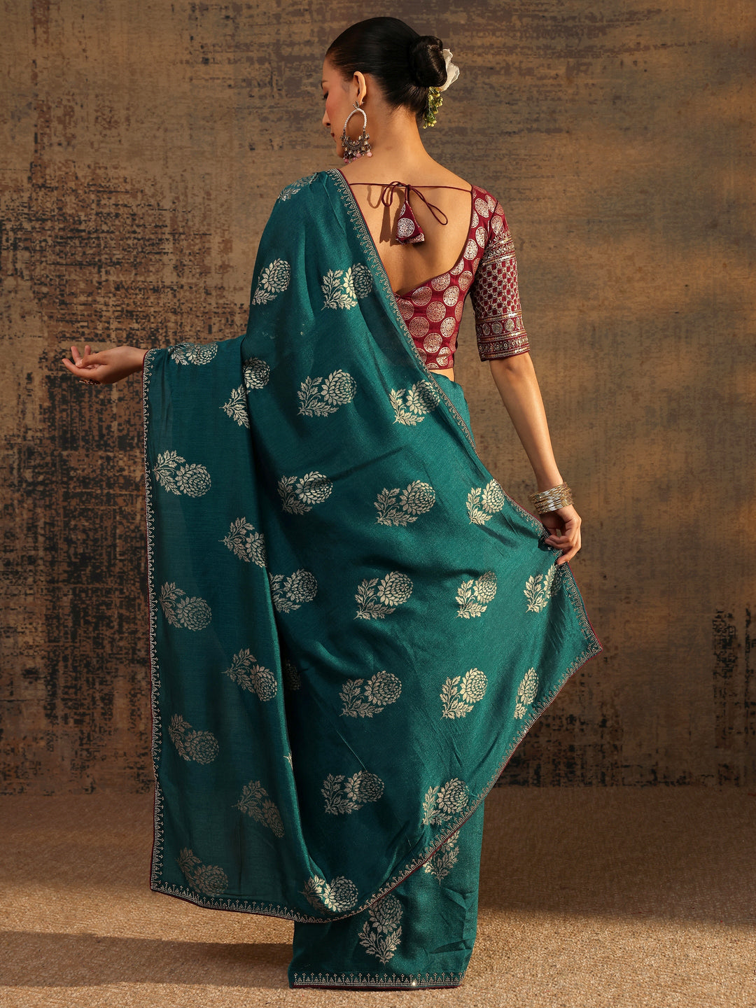  Blue Floral Printed Silk Blend Saree With Unstitched Blouse Piece 