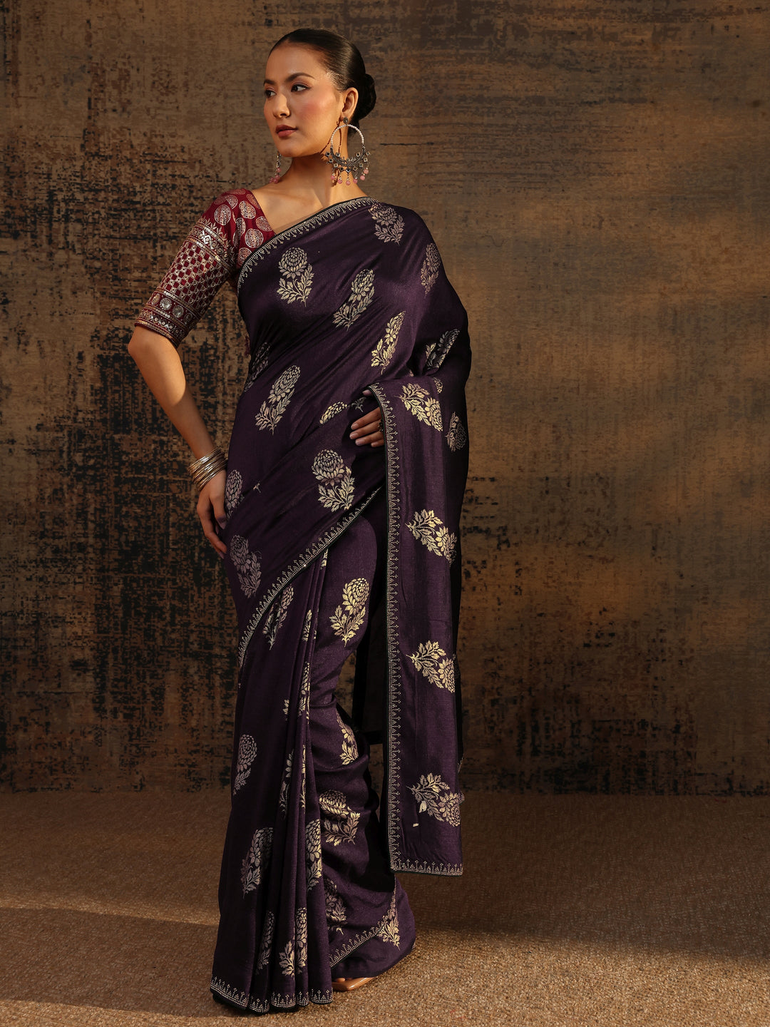  Purple Floral Printed Silk Blend Saree With Unstitched Blouse Piece 