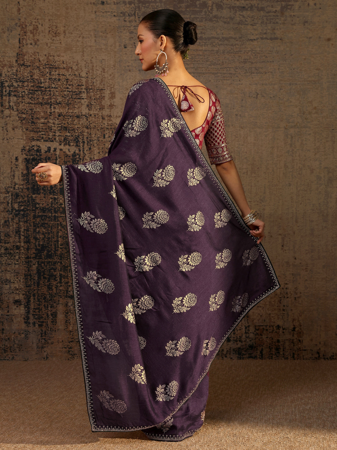  Purple Floral Printed Silk Blend Saree With Unstitched Blouse Piece 
