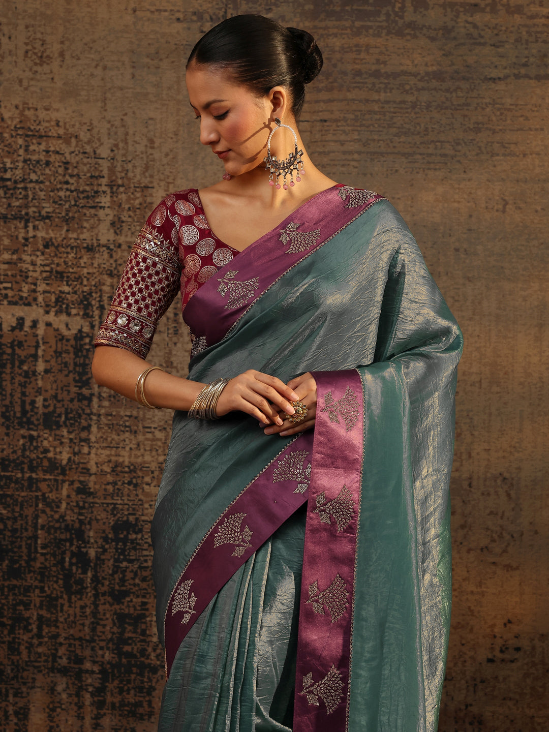  Green Solid Tissue Saree With Unstitched Blouse Piece 