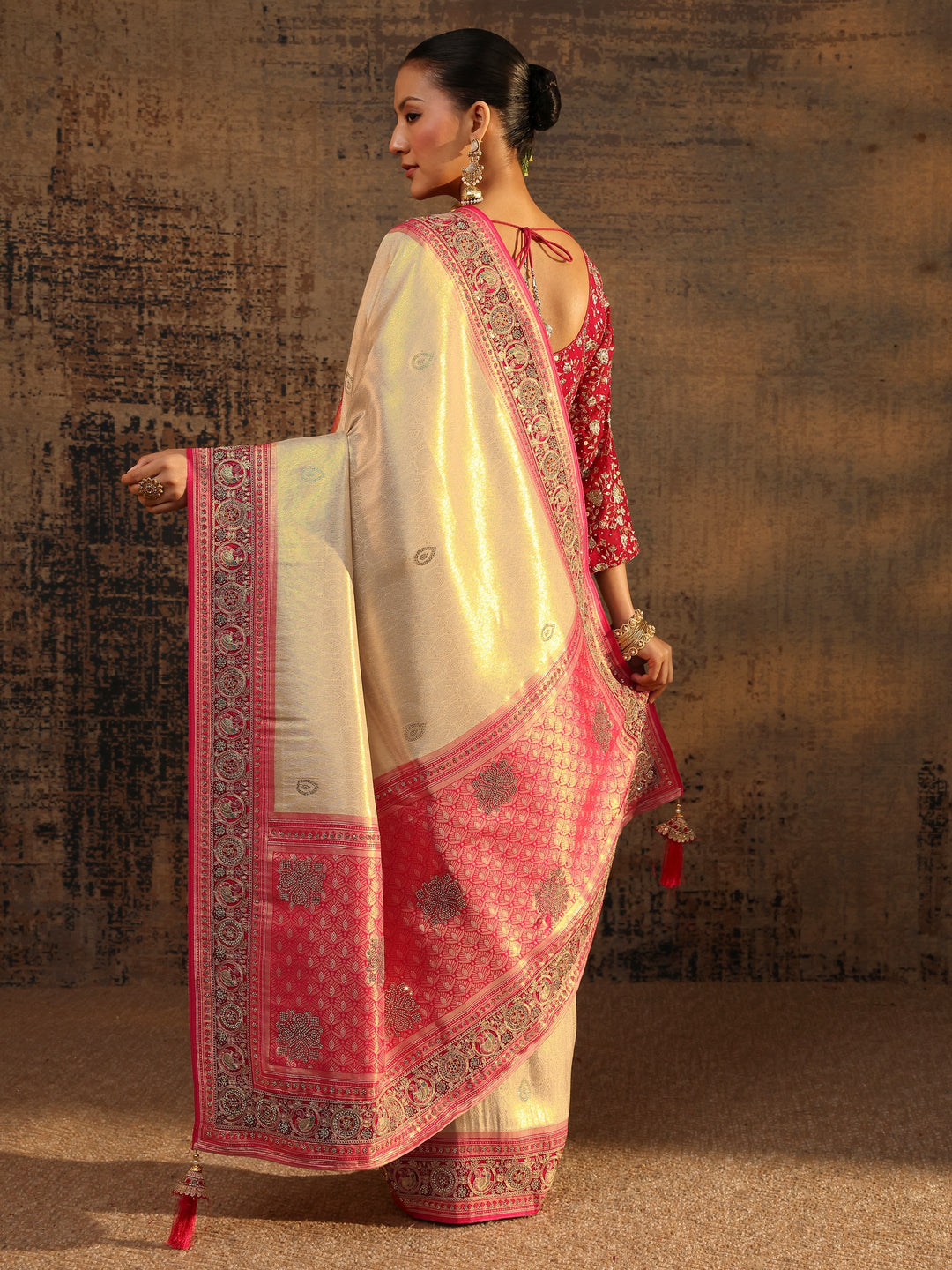  Libas Art Gold Ethnic Motifs Woven Design Silk Blend Saree With Unstitched Blouse Piece 