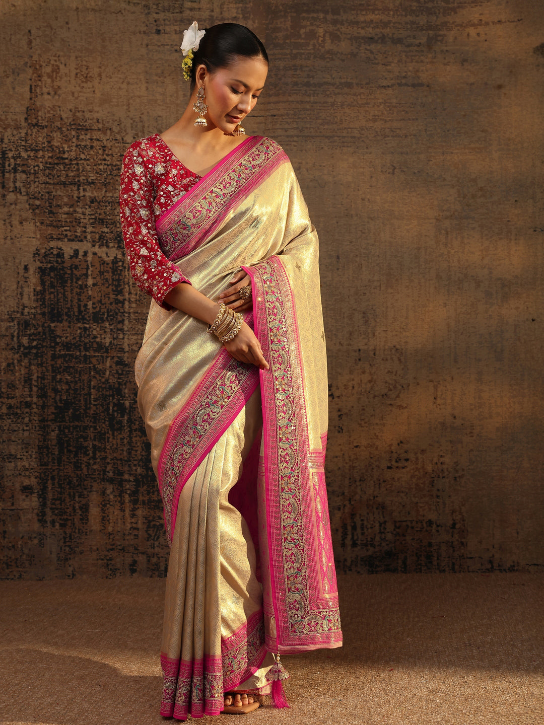  Libas Art Gold Ethnic Motifs Woven Design Silk Blend Saree With Unstitched Blouse Piece 