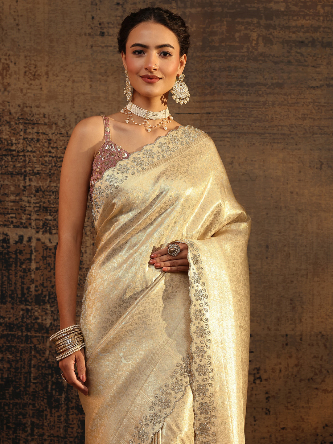  Gold Floral Woven Design Silk Blend Saree With Unstitched Blouse Piece 