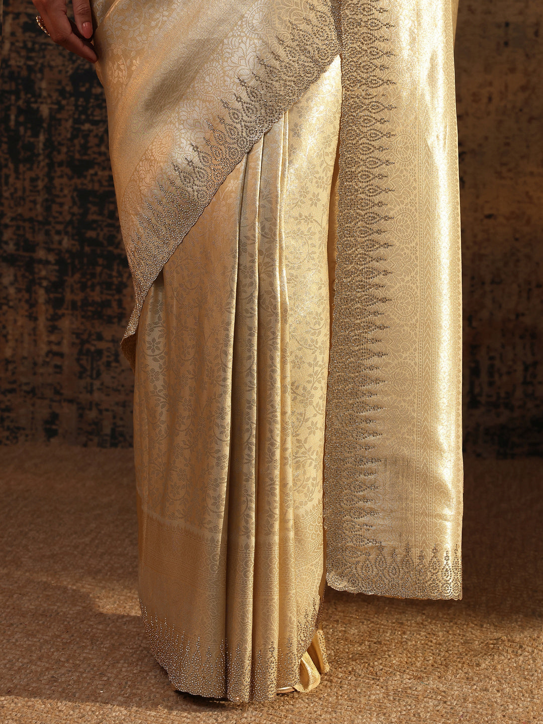  Gold Ethnic Motifs Woven Design Silk Blend Saree With Unstitched Blouse Piece 