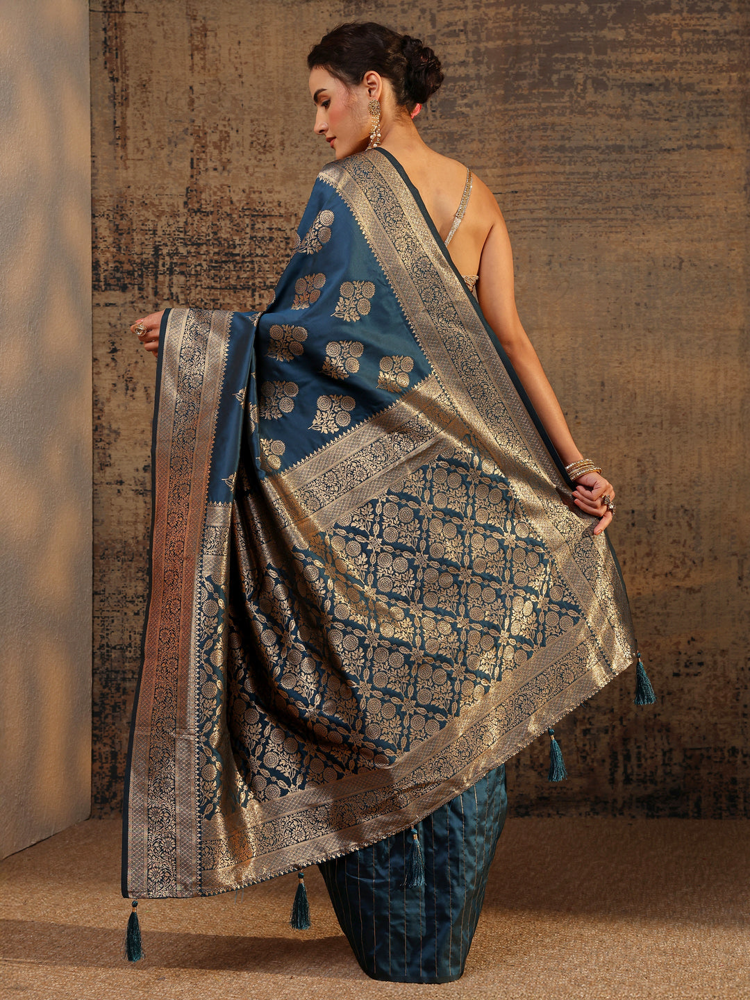  Navy Blue Floral Woven Design Silk Blend Saree With Unstitched Blouse Piece 