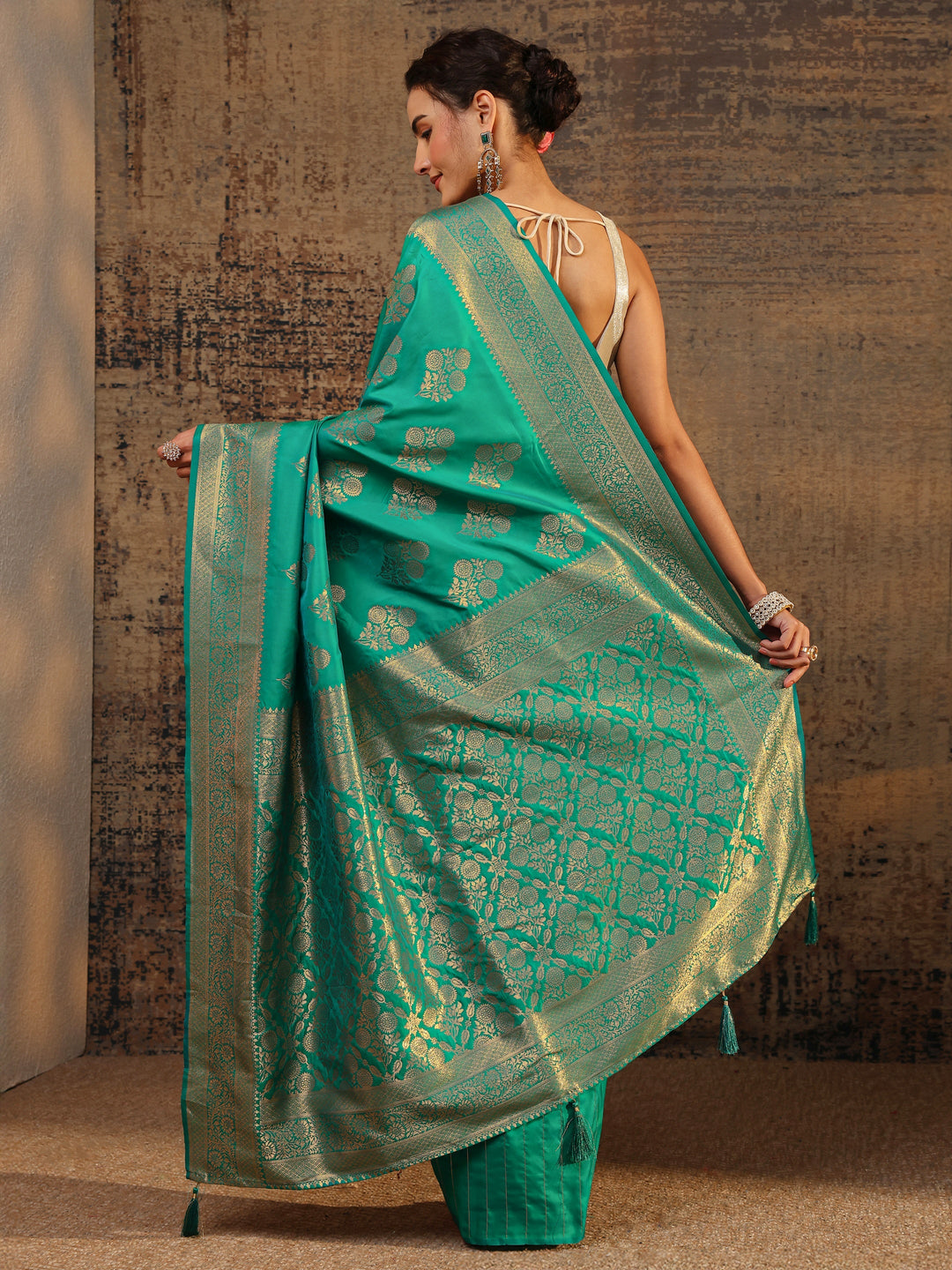  Green Floral Woven Design Silk Blend Saree With Unstitched Blouse Piece 