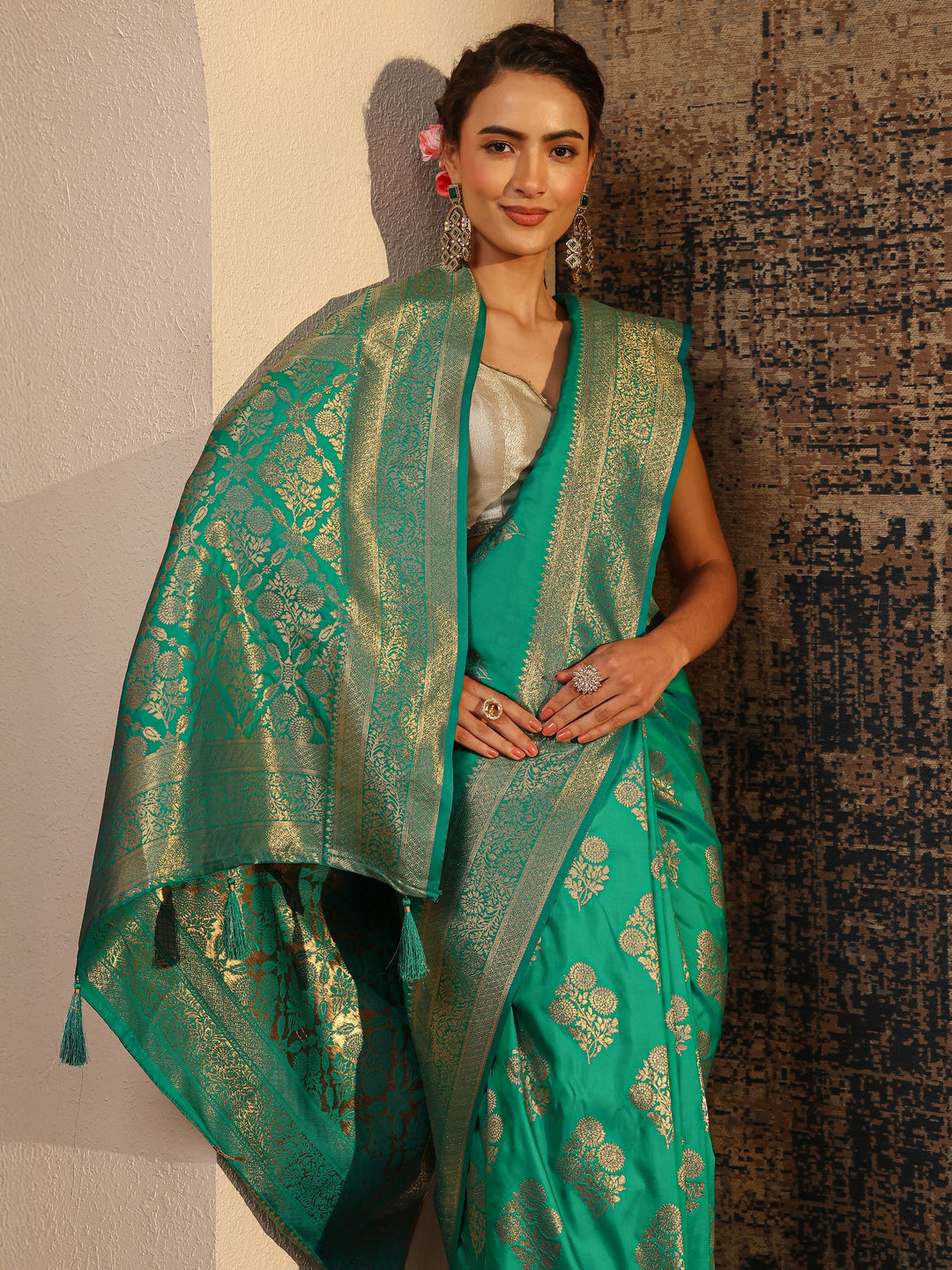  Green Floral Woven Design Silk Blend Saree With Unstitched Blouse Piece 