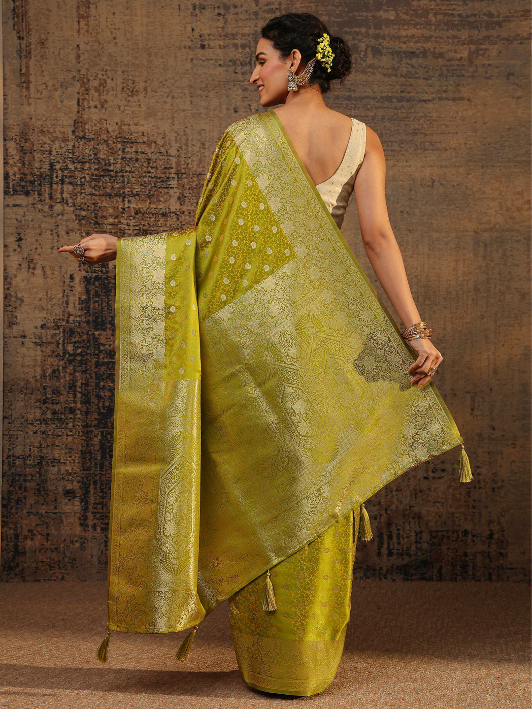  Libas Green Floral Woven Design Silk Blend Saree With Unstitched Blouse Piece 