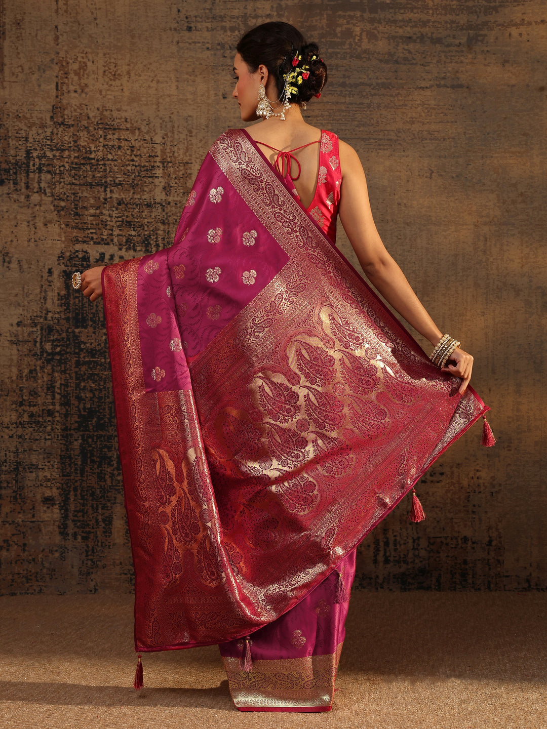  Pink Floral Woven Design Silk Blend Saree With Unstitched Blouse Piece 