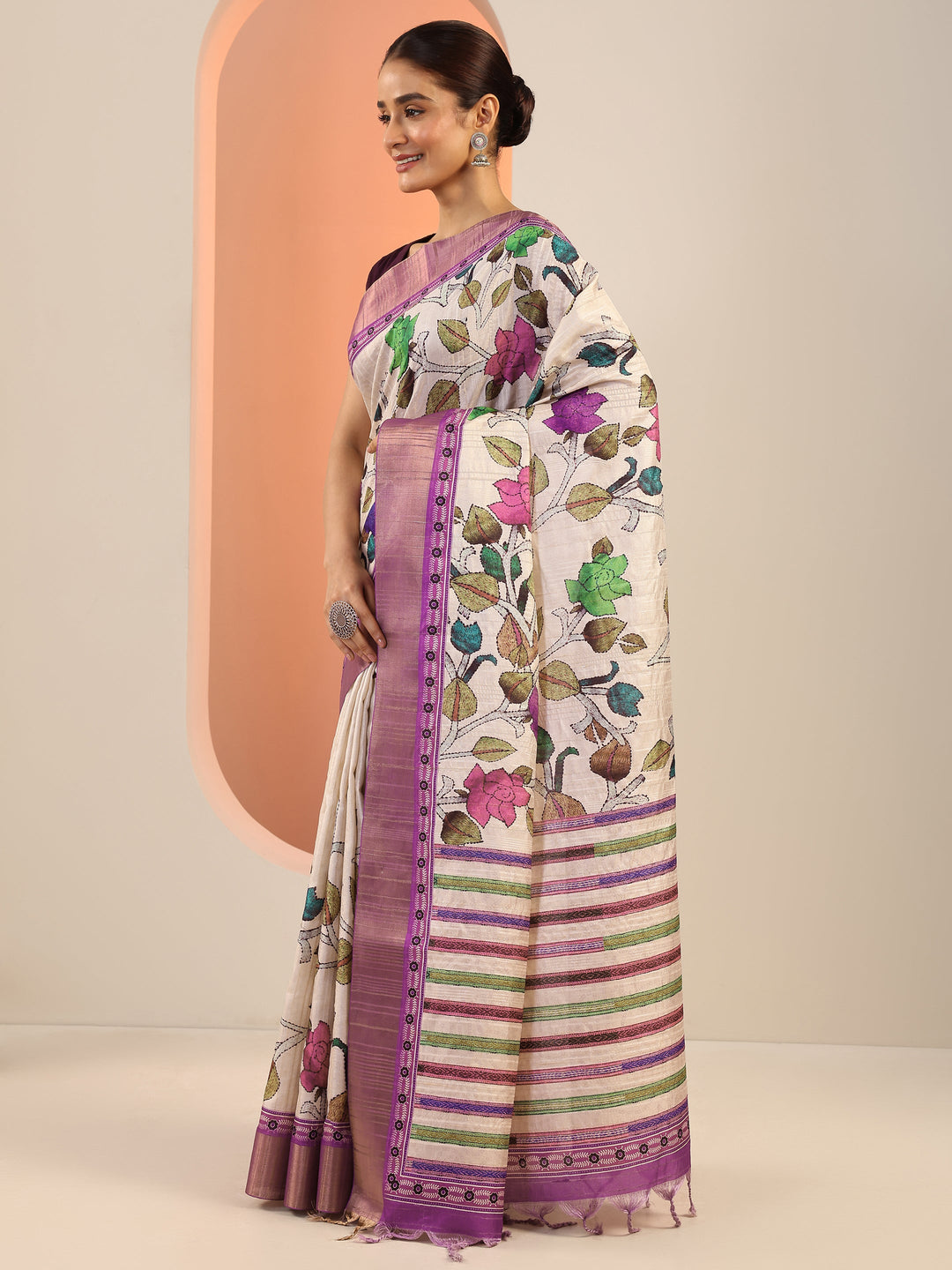  Off White Printed Silk Saree With Unstitched Blouse Piece 