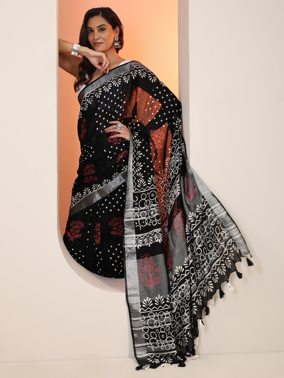  Black Printed Cotton Saree With Unstitched Blouse Piece 