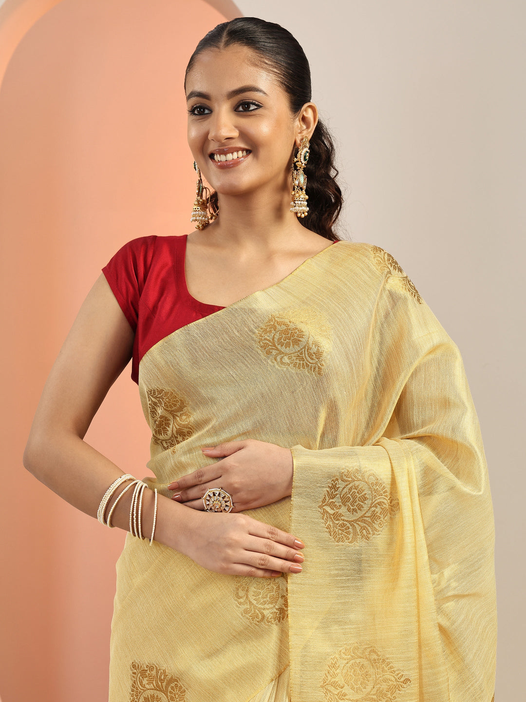 Gold Woven Silk Blend Saree With Unstitched Blouse Piece 