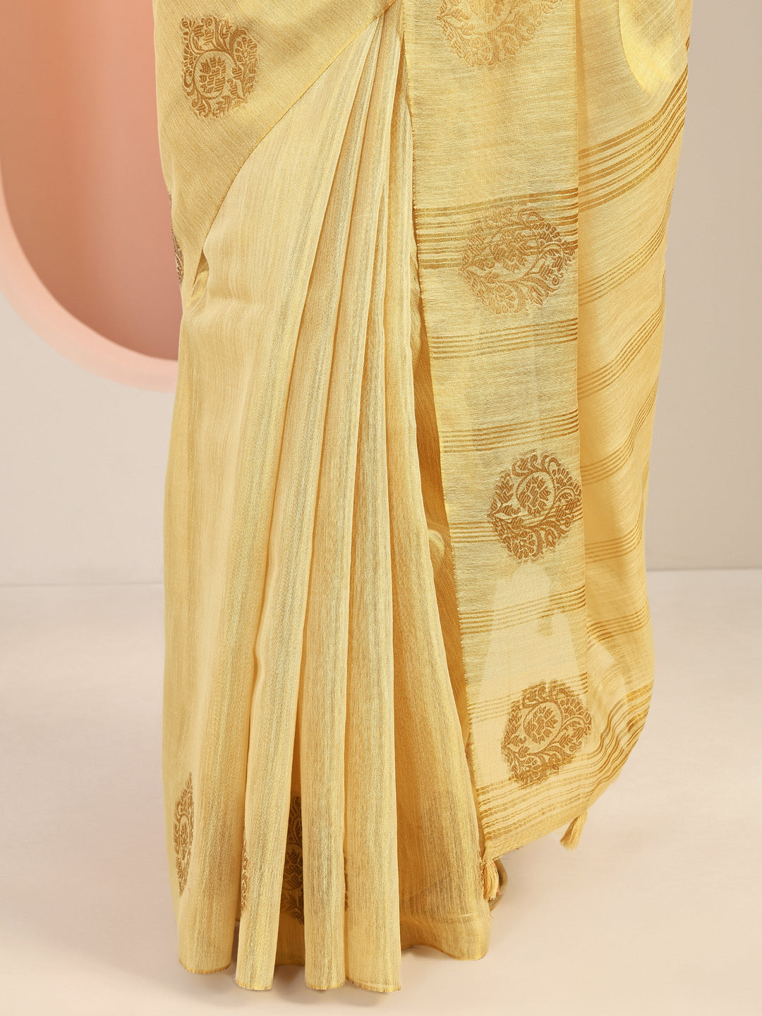  Gold Woven Silk Blend Saree With Unstitched Blouse Piece 