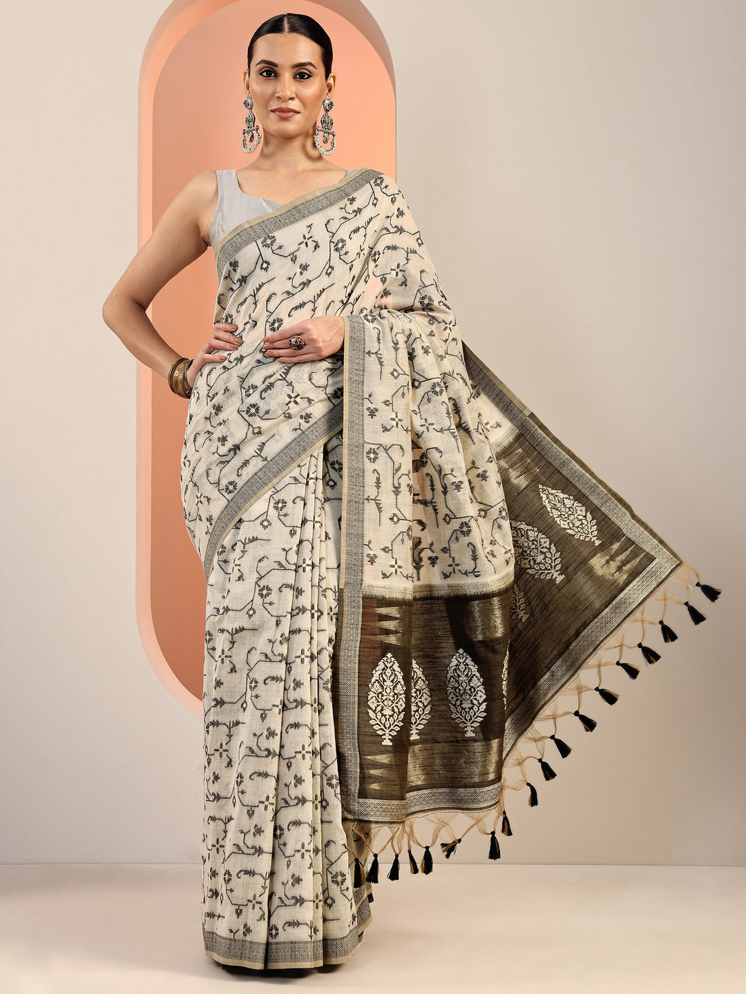  Green Woven Cotton Blend Saree With Unstitched Blouse Piece 