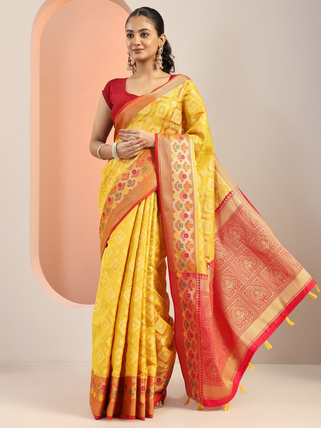  Yellow Woven Silk Blend Saree With Unstitched Blouse Piece 