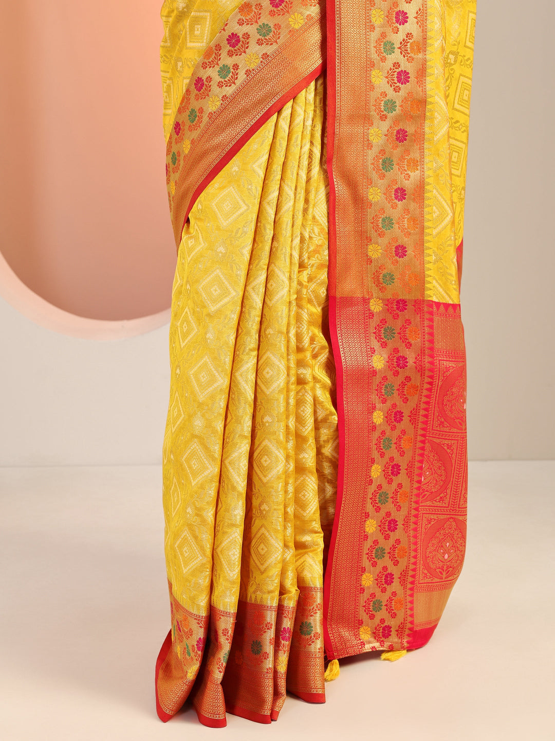  Yellow Woven Silk Blend Saree With Unstitched Blouse Piece 