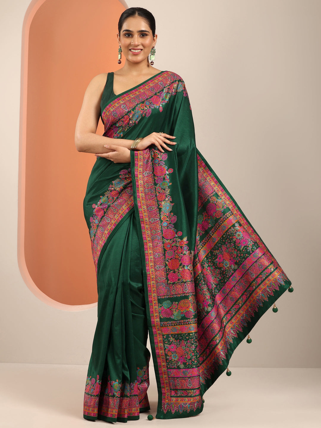  Green Printed Silk Blend Saree With Unstitched Blouse Piece 