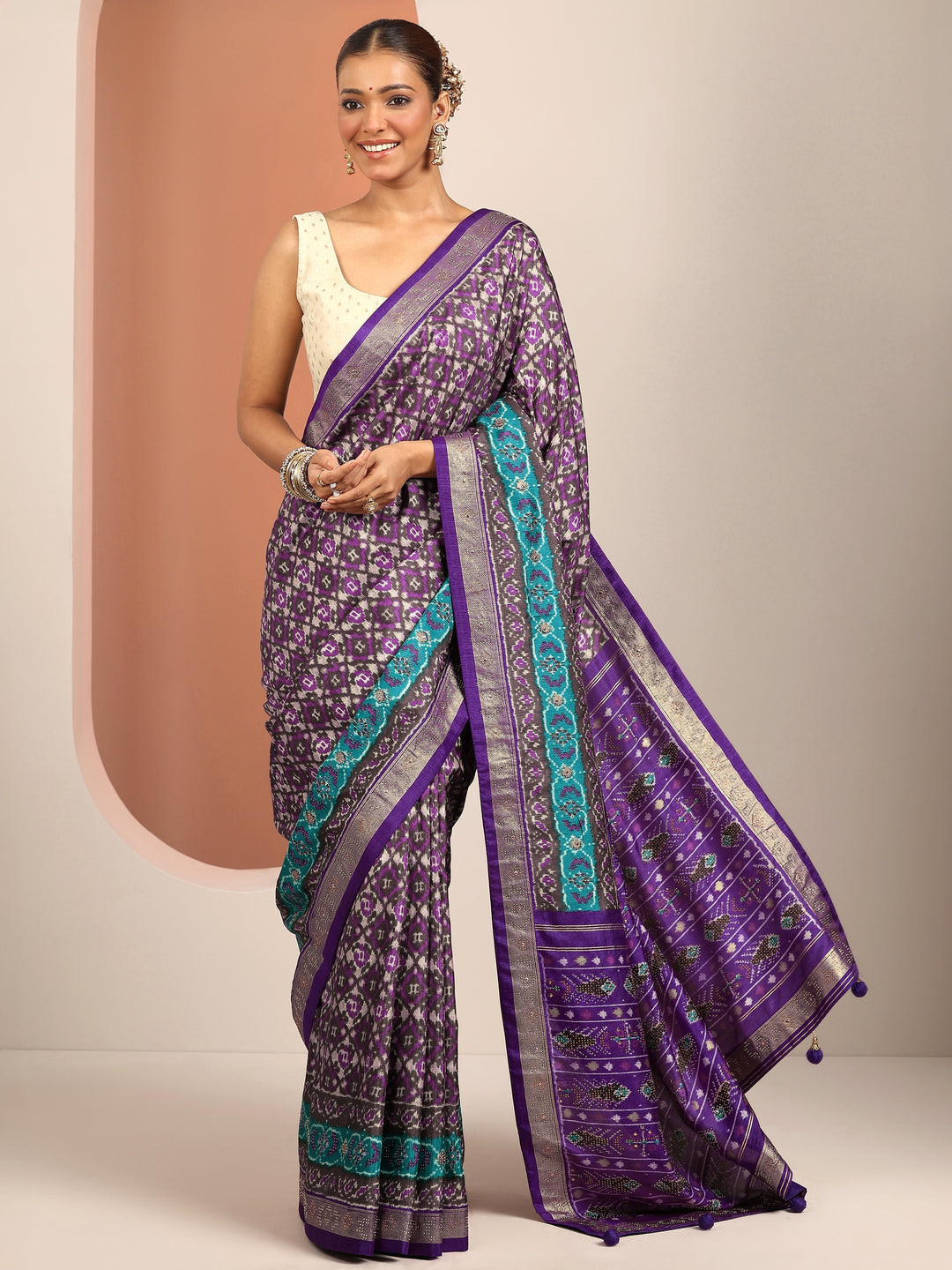  Purple  Silk Blend Saree With Unstitched Blouse Piece 