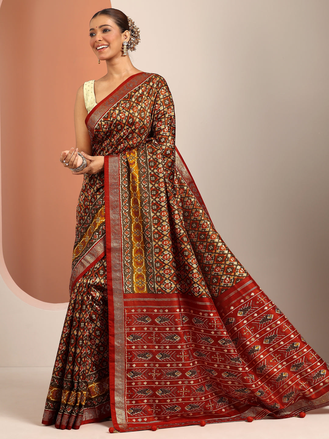  Multi Printed Silk Blend Saree With Unstitched Blouse Piece 