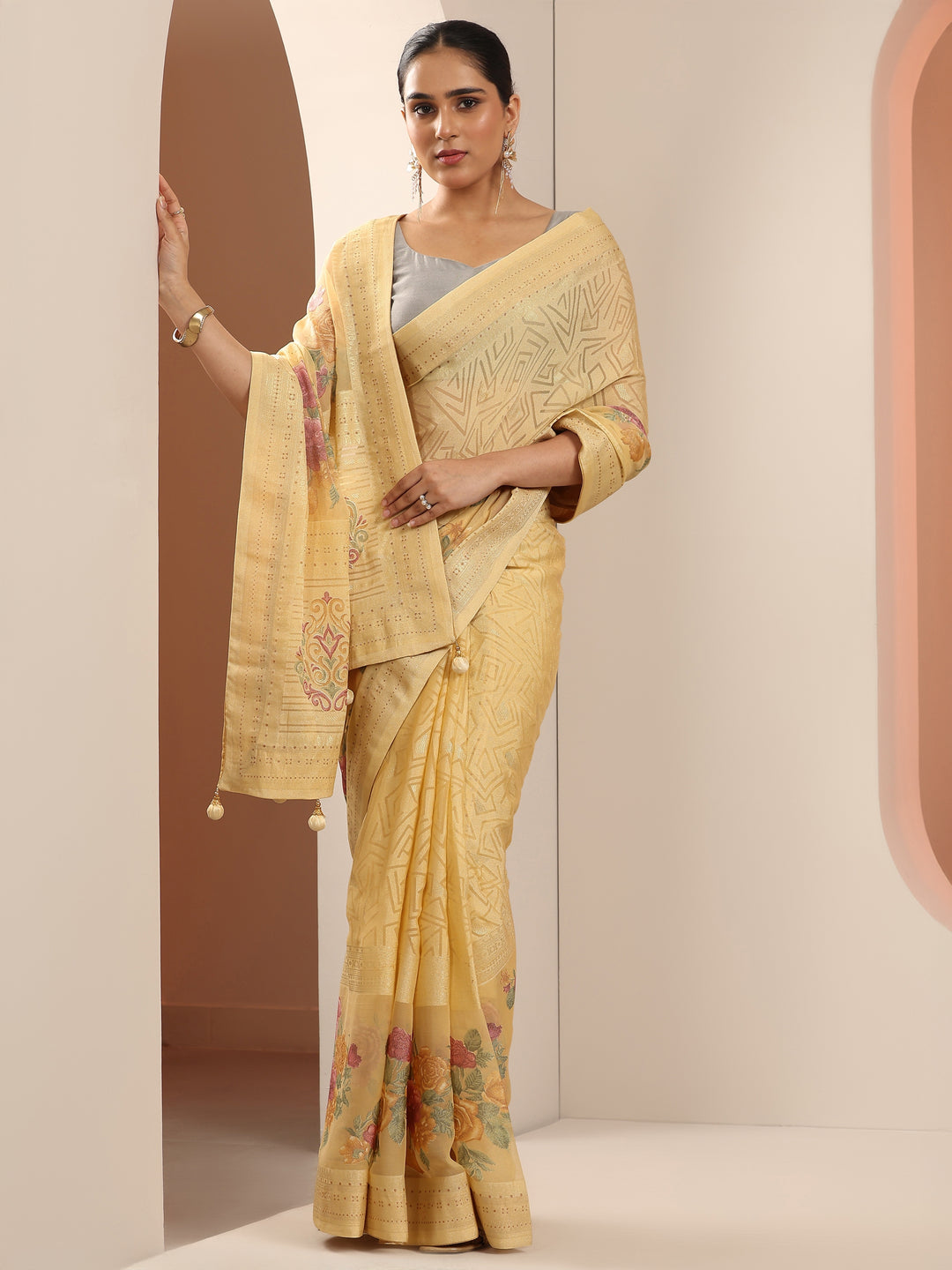  Yellow Printed Georgette Saree With Unstitched Blouse Piece 